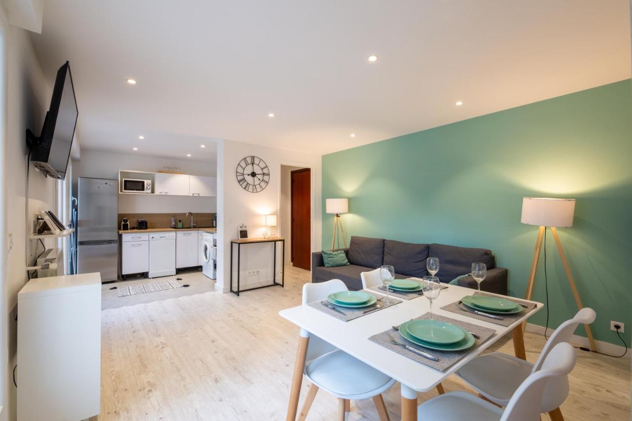 Meuble 2 Etoiles, Wifi, A 2 Pas Des Plages Fréjus エクステリア 写真